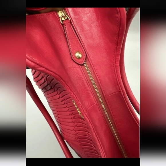PRISTINE! COACH ASHLEY GATHERED LEATHER SHOULDER TOTE (#F23928)BRASS/RASPBERRY. - Picture 8 of 12
